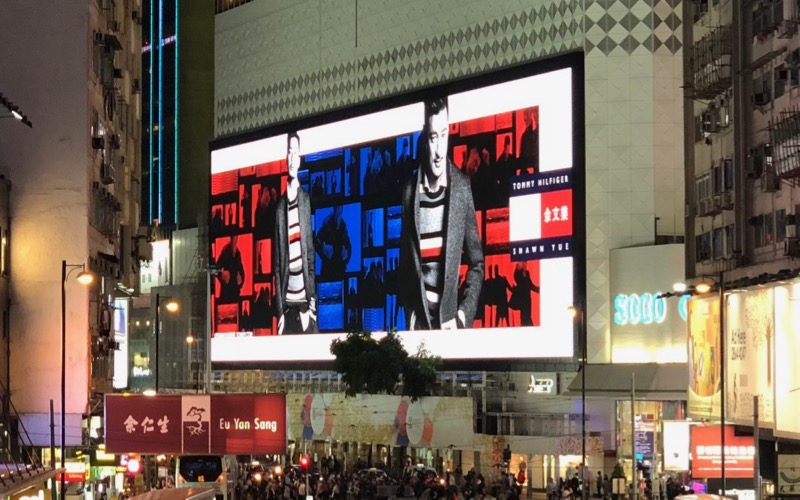 SOGO 7168 x 1920 pixel LED Screen with ~sedna Presenter digital signage system and fully redundant video system.